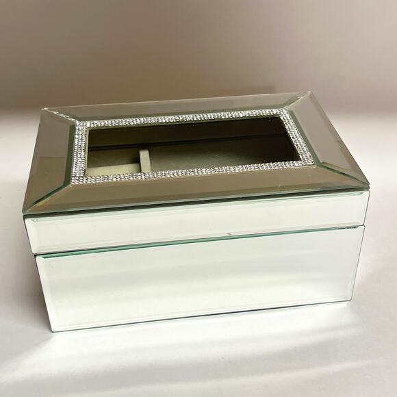 Tahari Home Beveled Mirrored Jewelry Box with Rhinestones - Picture 1 of 7